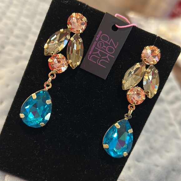 Multi-Crystal Cuts with Pear Cut Drop Earrings-Boutique - Picture 3 of 5